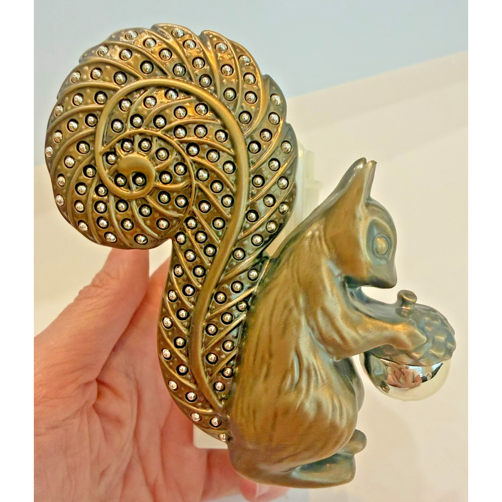 Rare Copper Squirrel Acorn Wallflower Diffuser Plug Bath & Body Works Unlit